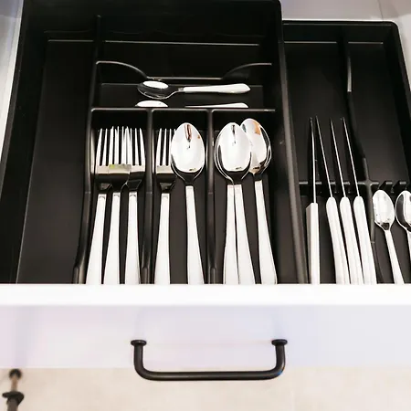 Evra Royal- Free Private Parking