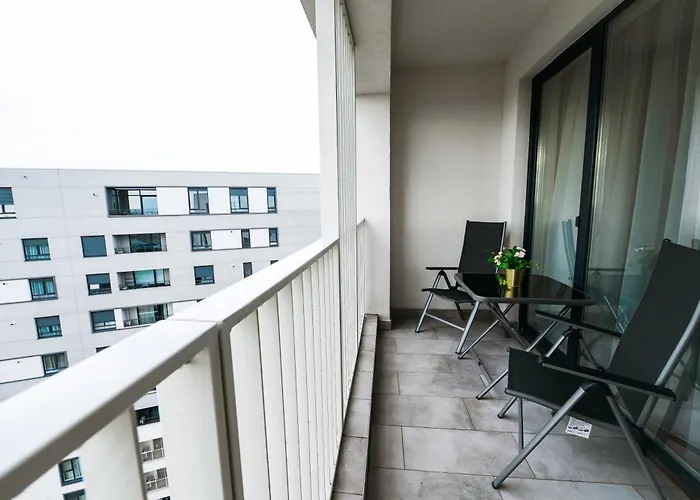 Evra Royal- Free Private Parking Lägenhet *