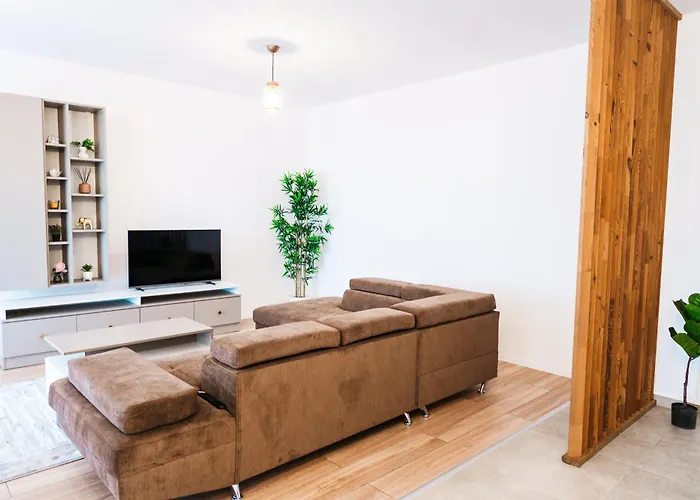 Evra Royal- Free Private Parking Lägenhet *